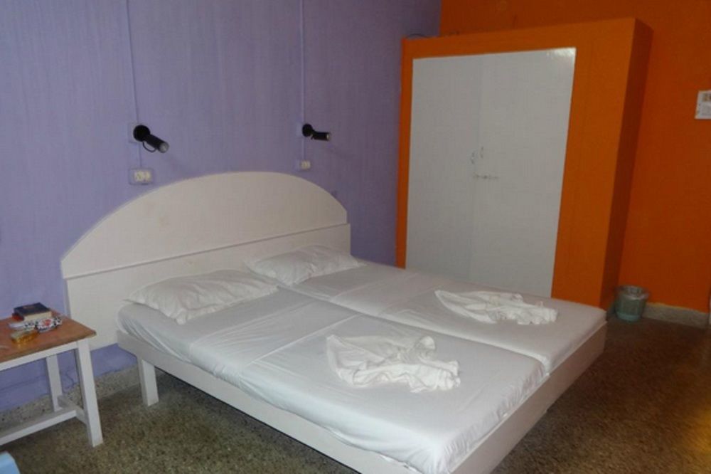 Williams Beach Retreat Colva Bagian luar foto