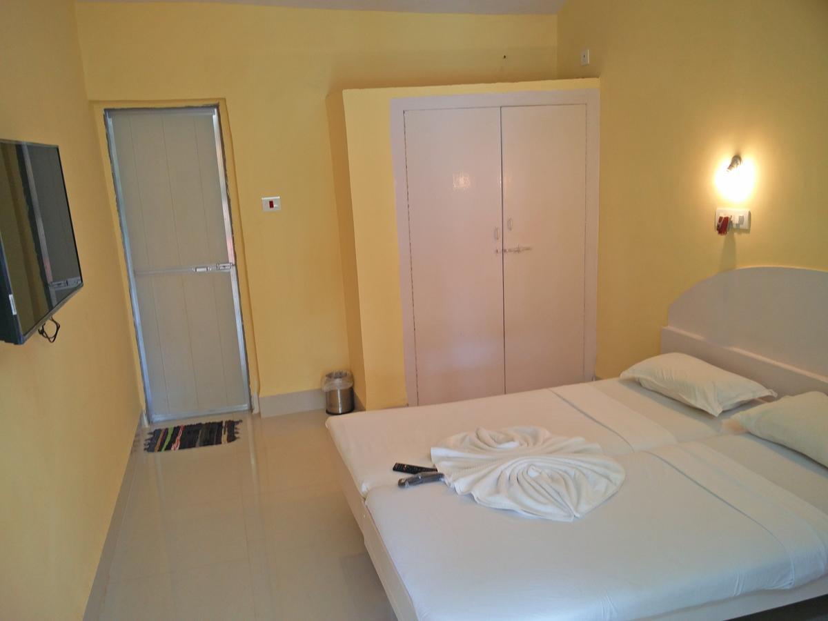 Williams Beach Retreat Colva Bagian luar foto